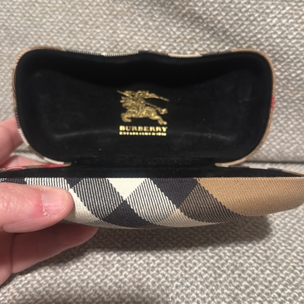 Burberry Authentic glasses sunglasses case - Picture 8 of 10